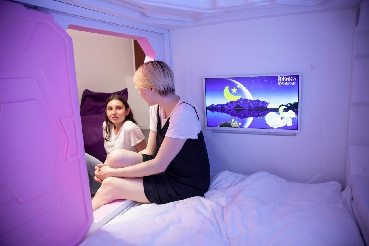 Av-1 Capsule Hotel Киев Экстерьер фото